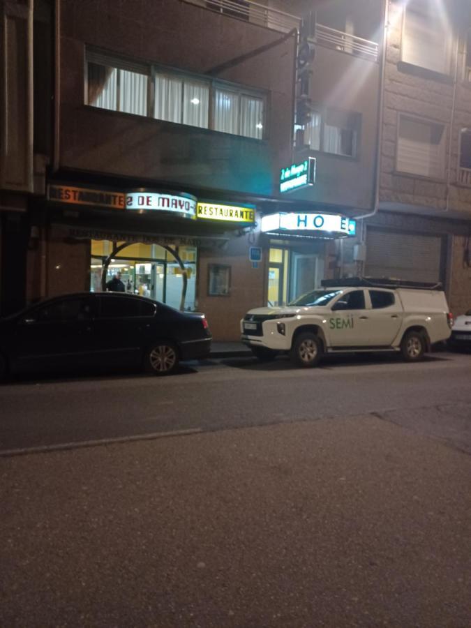 Hotel 2 De Mayo 2 Xinzo de Limia Zewnętrze zdjęcie